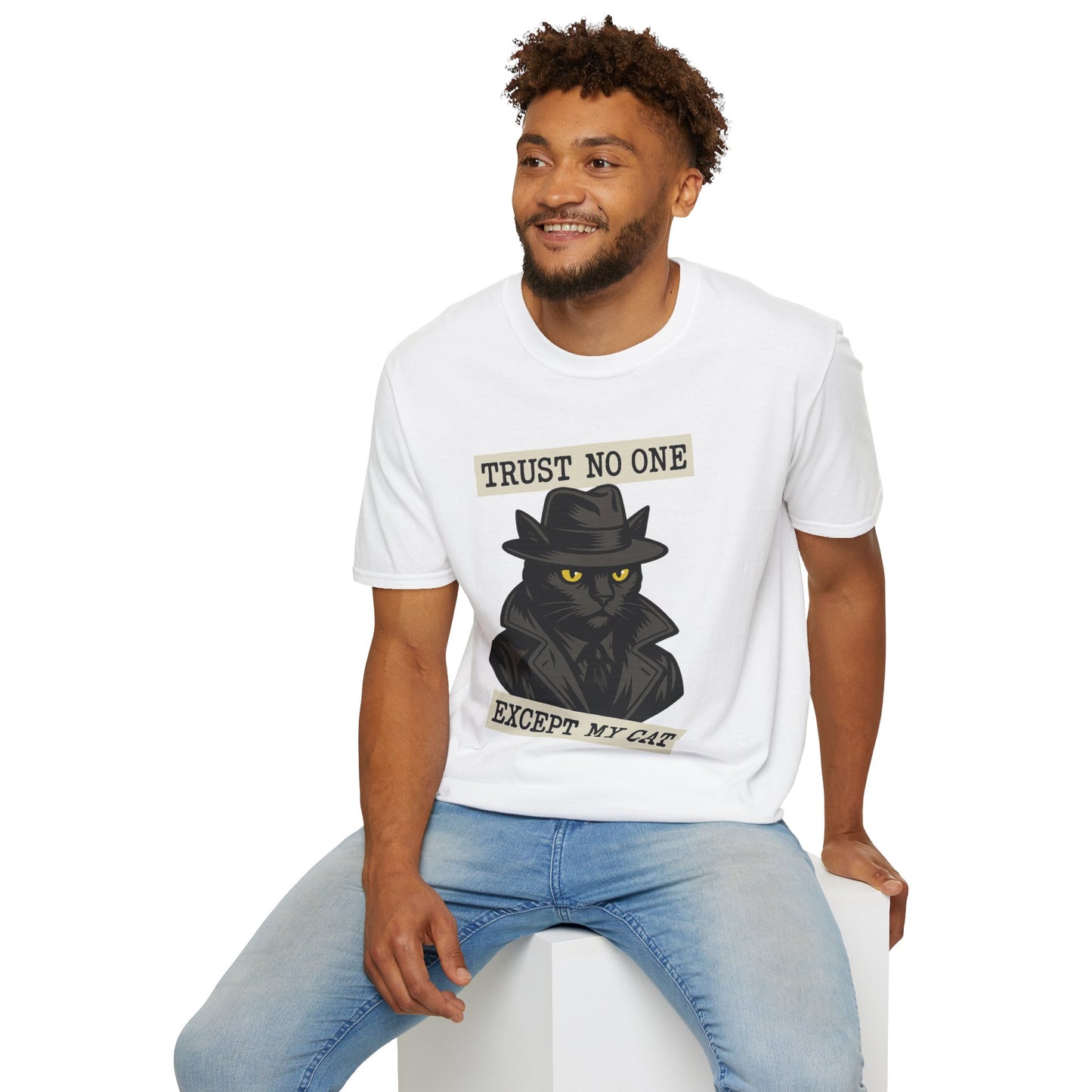 Trust No One Except My Cat – Noir Detective Cat T-Shirt