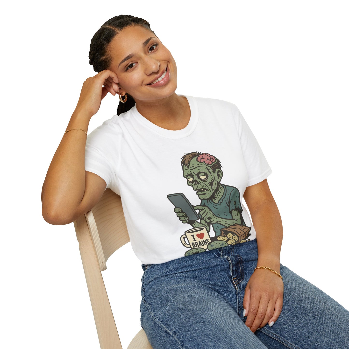 Zombie Social Media Addict – Funny Undead Coffee Mug & Snack Scene T-Shirt