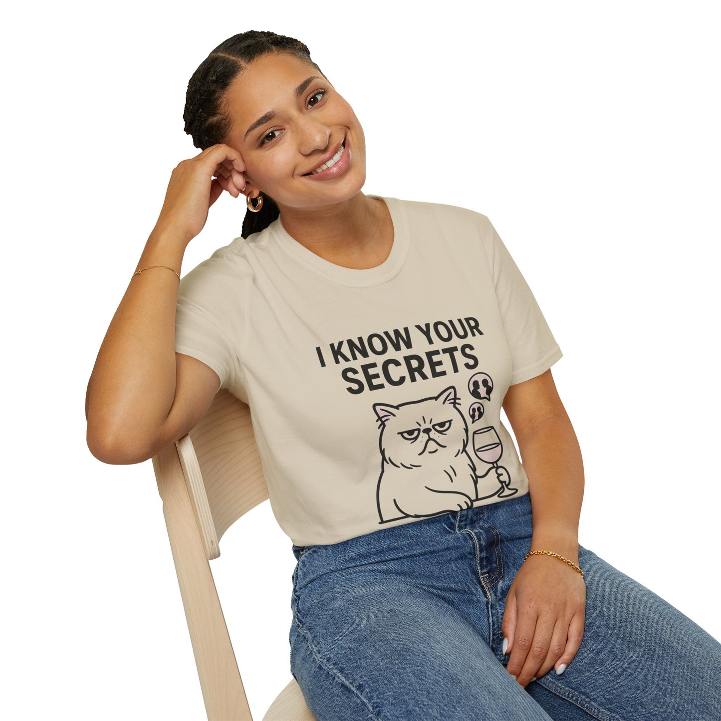 "I Know Your Secrets" Wine Cat T-Shirt, Humor Shirt, Gift for Cat Lovers, Cute Animal Tee, Unique Graphic T-Shirt