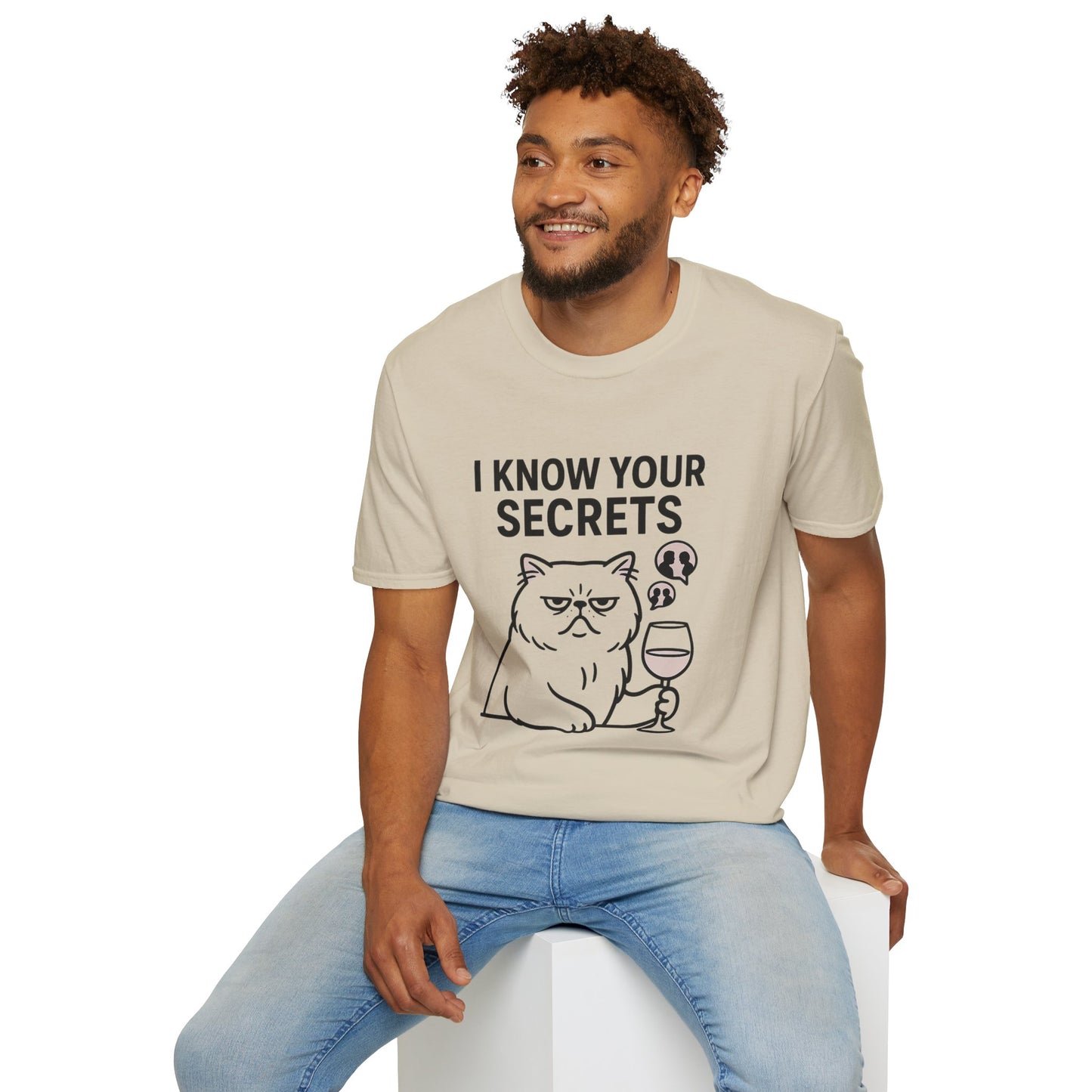 "I Know Your Secrets" Wine Cat T-Shirt, Humor Shirt, Gift for Cat Lovers, Cute Animal Tee, Unique Graphic T-Shirt