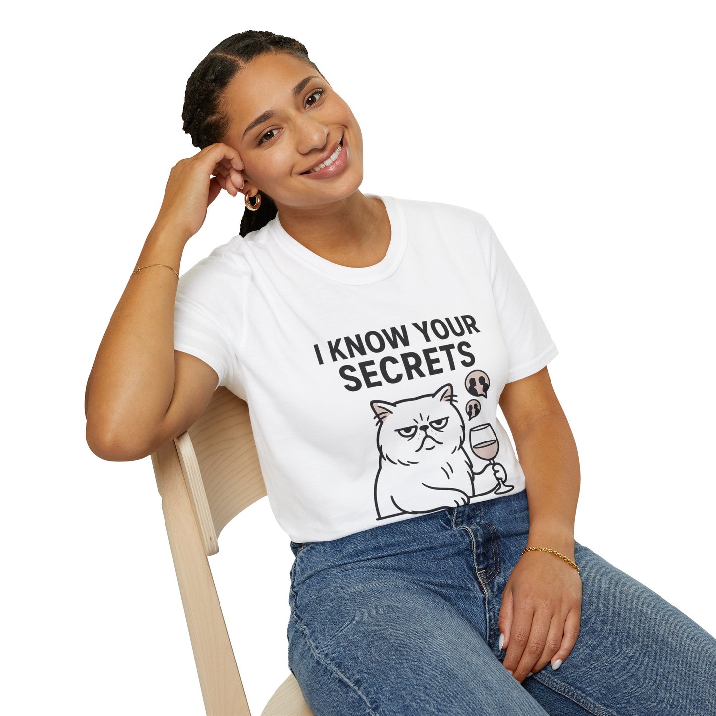 "I Know Your Secrets" Wine Cat T-Shirt, Humor Shirt, Gift for Cat Lovers, Cute Animal Tee, Unique Graphic T-Shirt